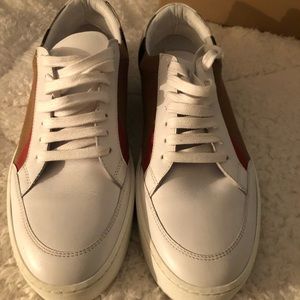 Mens Burberry low top sneakers size 10 US